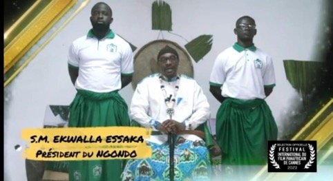 le président fondateur du festival, Basile NGANGUE EBELLE fait lui-même partie du peuple Sawa, de Douala au Cameroun